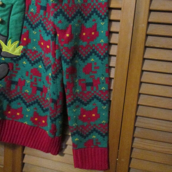 33 Degrees NEW Christmas sweater ugly w/cat in Elf suit soft & stretchy size M - Picture 7 of 11